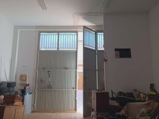 Kaupallinen myytävänä paikassa Totana - 180 000 € (Ref: 10045600)