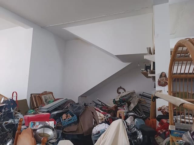 Kaupallinen myytävänä paikassa Totana - 180 000 € (Ref: 10045600)