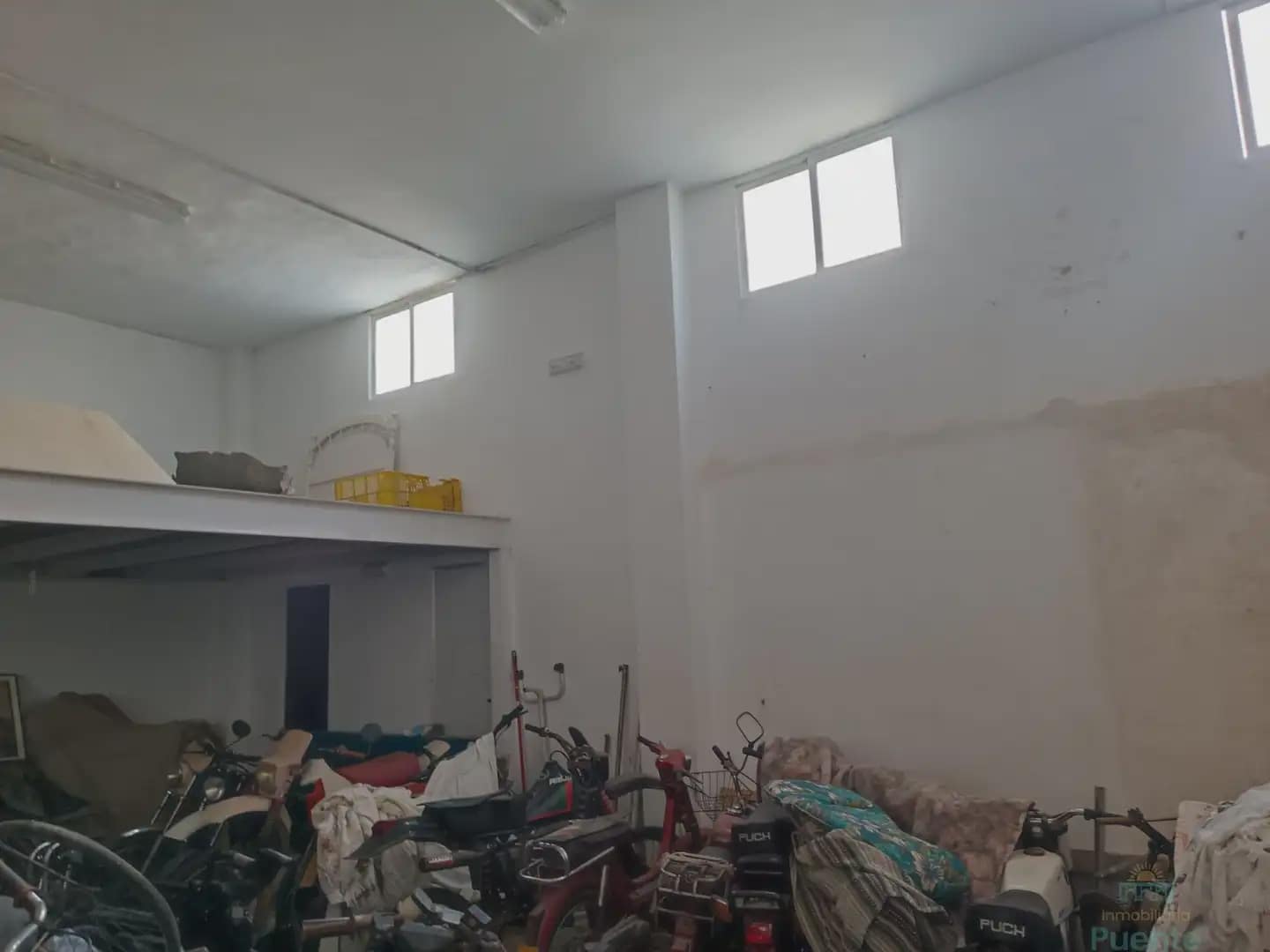 Kaupallinen myytävänä paikassa Totana - 180 000 € (Ref: 10045600)