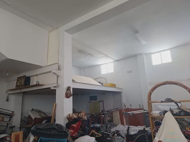 Kaupallinen myytävänä paikassa Totana - 180 000 € (Ref: 10045600)