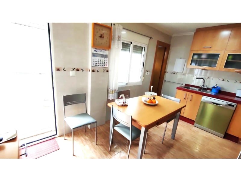 4 quarto Casa em Banda para venda em Los Alcazares com garagem - 272 000 € (Ref: 10045389)