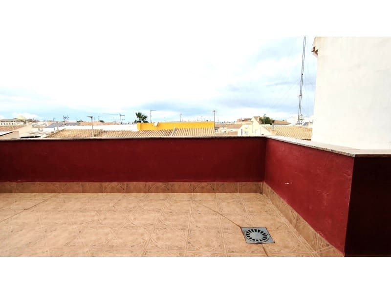 4 quarto Casa em Banda para venda em Los Alcazares com garagem - 272 000 € (Ref: 10045389)