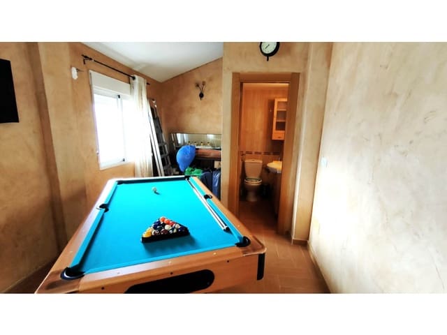 4 makuuhuone Omakotitalo myytävänä paikassa Centro, Los Alcázares mukana 
autotalli - 272 000 € (Ref: 10045389)