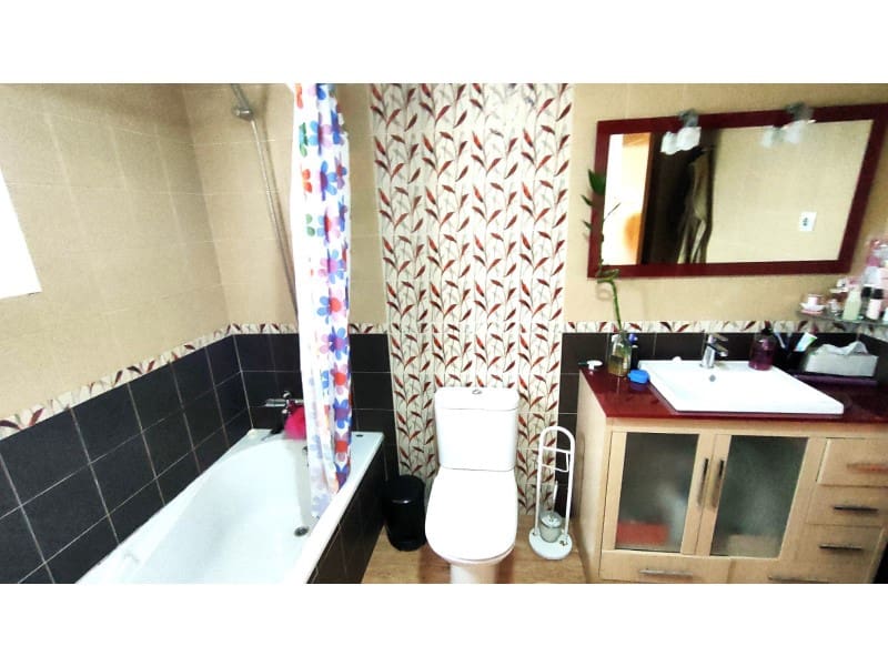 4 quarto Casa em Banda para venda em Los Alcazares com garagem - 272 000 € (Ref: 10045389)