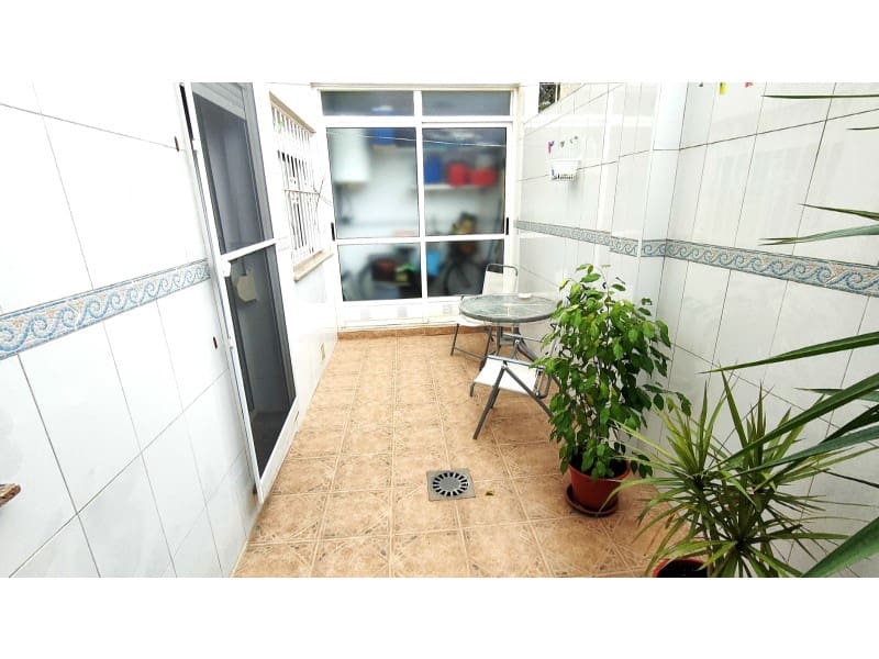 4 quarto Casa em Banda para venda em Los Alcazares com garagem - 272 000 € (Ref: 10045389)