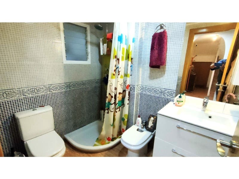 4 quarto Casa em Banda para venda em Los Alcazares com garagem - 272 000 € (Ref: 10045389)
