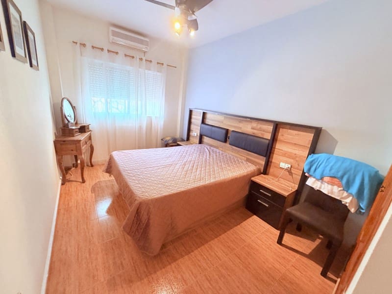 3 bedroom Villa for rent in Cartagena - € 800 (Ref: 10045406)