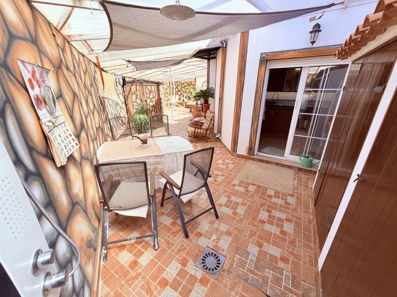 3 bedroom Villa for rent in Cartagena - € 800 (Ref: 10045406)