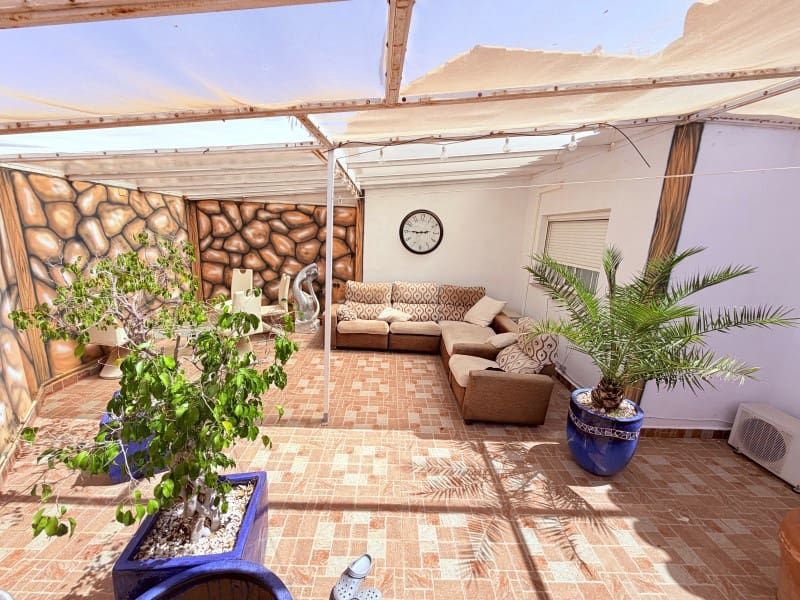 3 bedroom Villa for rent in Cartagena - € 800 (Ref: 10045406)