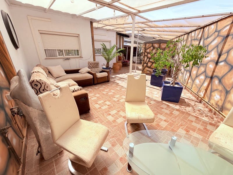 3 bedroom Villa for rent in Cartagena - € 800 (Ref: 10045406)