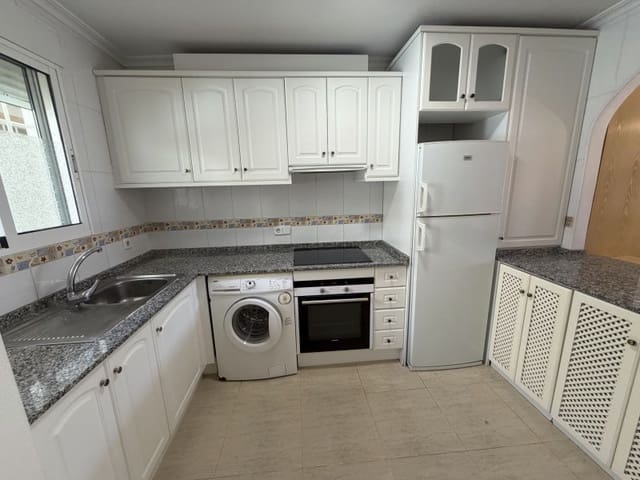 2 soverom Penthouse til leie i La Unión med svømmebasseng - € 600 (Ref: 10058781)
