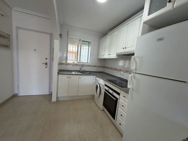 2 soverom Penthouse til leie i La Unión med svømmebasseng - € 600 (Ref: 10058781)