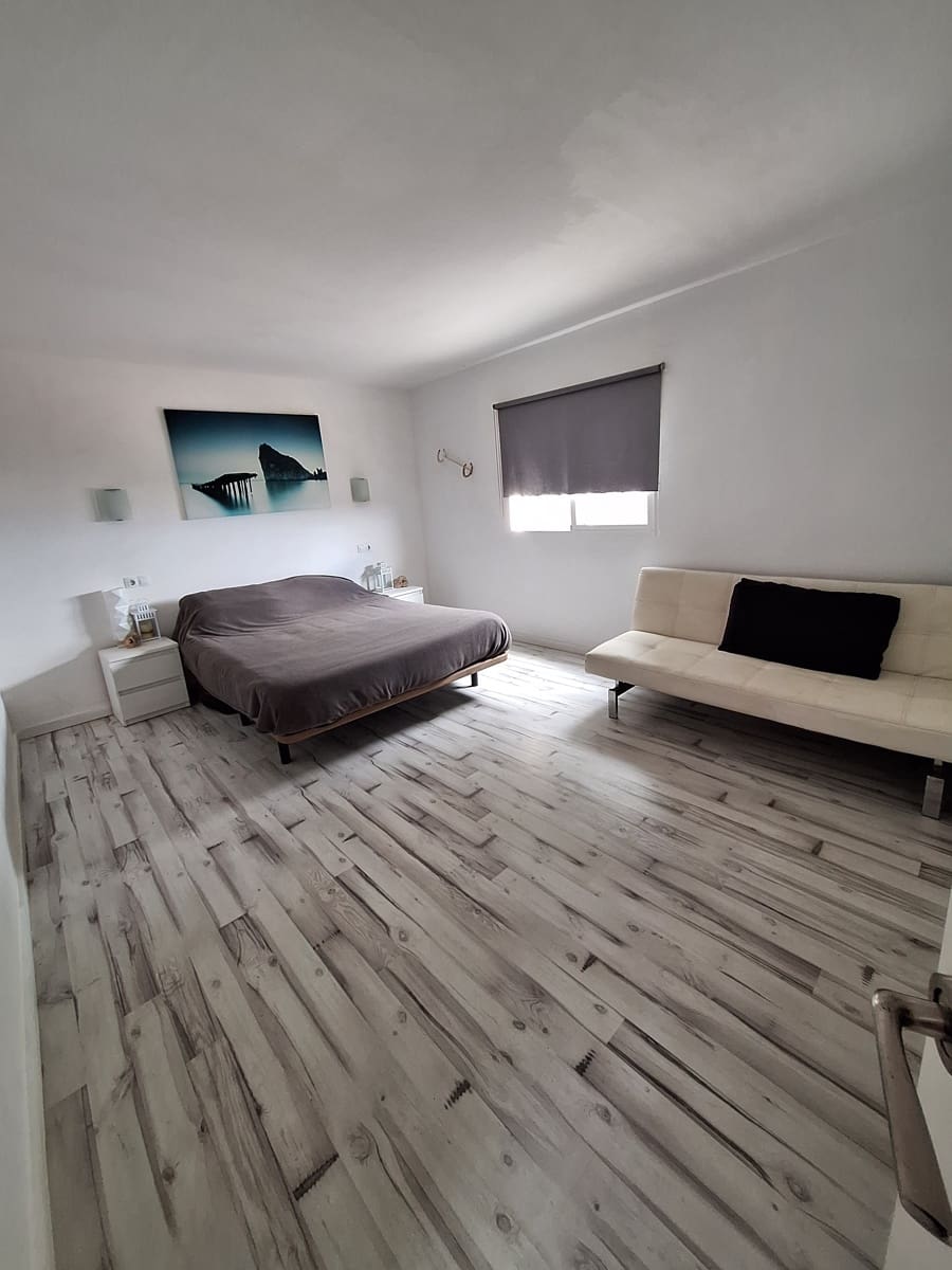6 sypialnia Finka/Dom wiejski na sprzedaż w Telde z garażem - 945 000 € (Ref: 10073324)