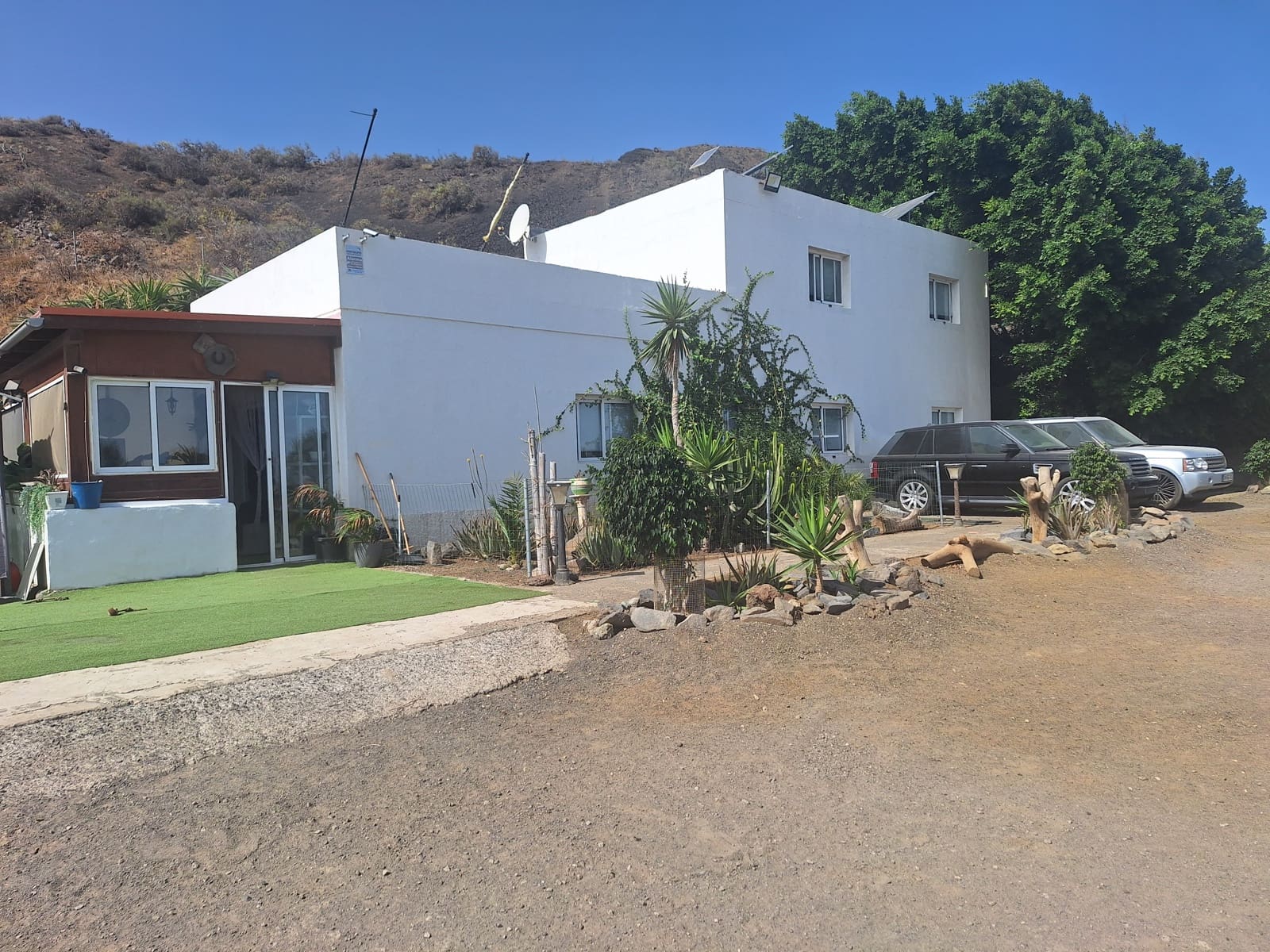 6 bedroom Finca/Country House for sale in Telde with garage - € 945,000 (Ref: 10073324)