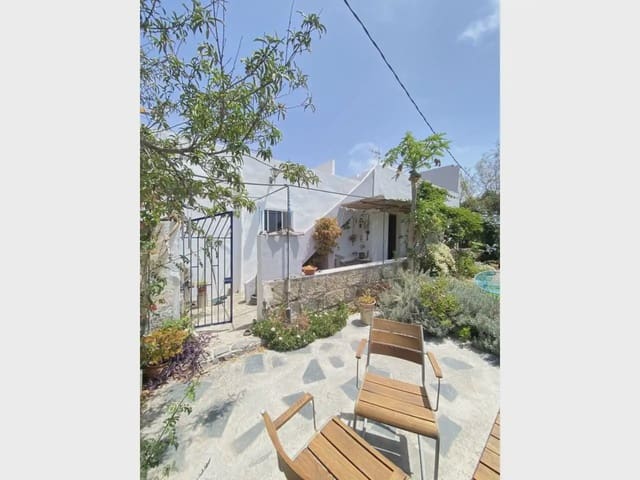 Finca/Casa Rural de 4 habitaciones en Fasnia en venta - 330.000 € (Ref: 10045322)