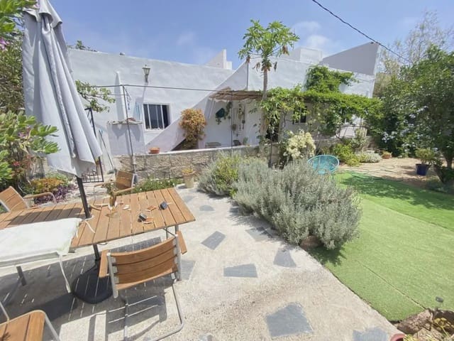Finca/Casa Rural de 4 habitaciones en Fasnia en venta - 330.000 € (Ref: 10045322)