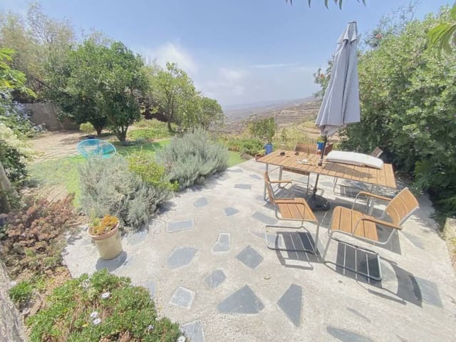 Finca/Casa Rural de 4 habitaciones en Fasnia en venta - 330.000 € (Ref: 10045322)