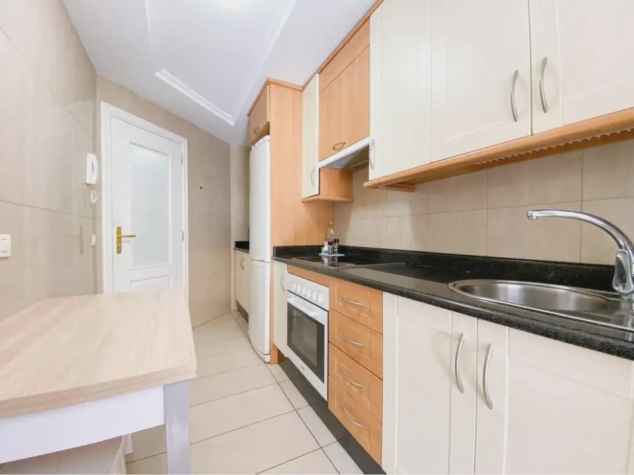 1 sovrum Lägenhet till salu i Adeje med pool - 599 000 € (Ref: 10045327)