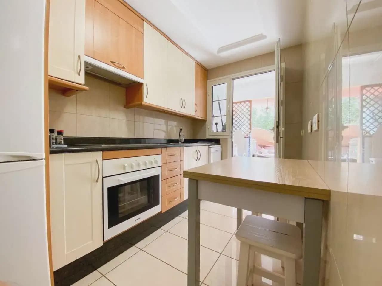 1 sovrum Lägenhet till salu i Adeje med pool - 599 000 € (Ref: 10045327)