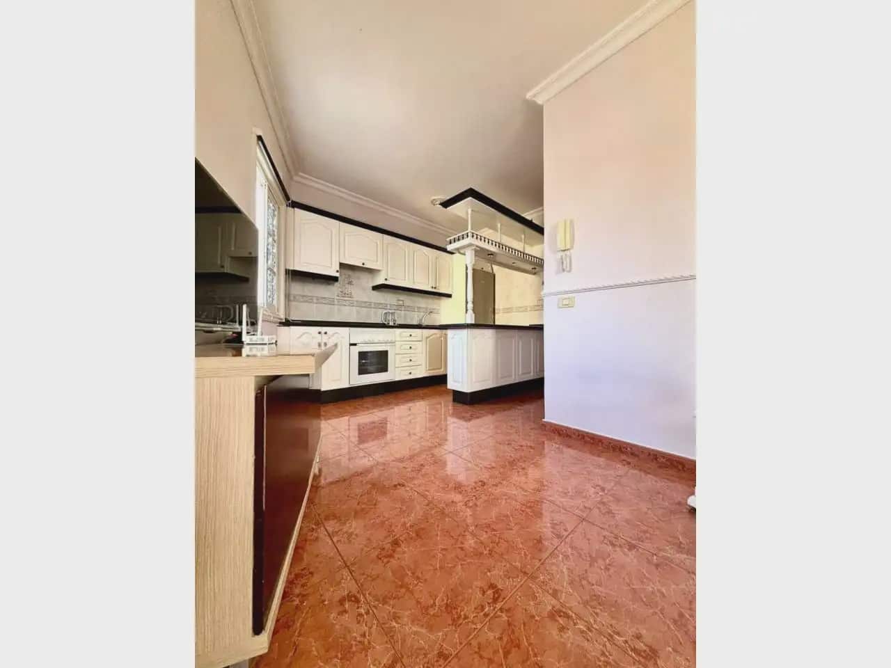 2 bedroom Flat for sale in Adeje - € 224,000 (Ref: 10045337)