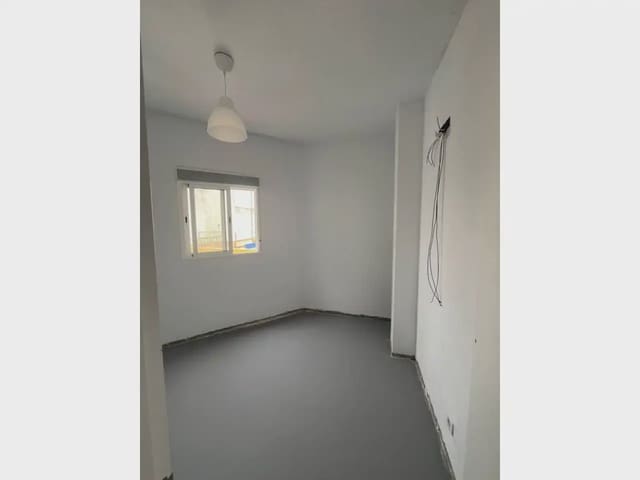 Kommersiell till salu i Isleta, Las Palmas de Gran Canaria - 610 000 € (Ref: 10045342)
