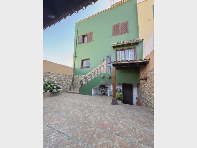 5 chambre Villa/Maison Semi-Mitoyenne à vendre à San Cristóbal de La Laguna avec garage - 515 000 € (Ref: 10045345)