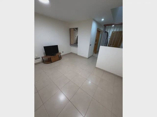 1 makuuhuone Asunto vuokrattavana paikassa San Cristóbal de La Laguna mukana 
autotalli - 950 € (Ref: 10141569)