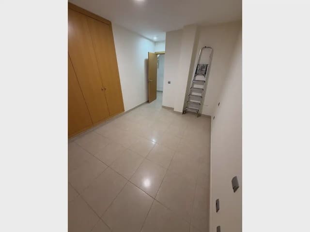 1 makuuhuone Asunto vuokrattavana paikassa San Cristóbal de La Laguna mukana 
autotalli - 950 € (Ref: 10141569)