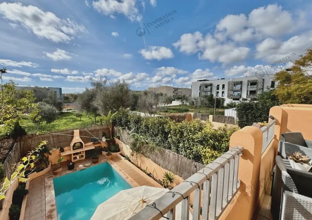 Adosado de 3 habitaciones en Ibiza / Eivissa ciudad en venta con piscina garaje - 1.200.000 € (Ref: 10065239)