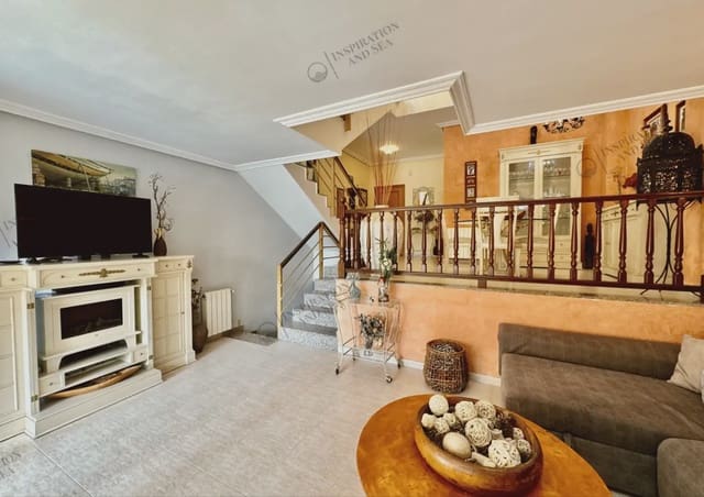 Adosado de 3 habitaciones en Ibiza / Eivissa ciudad en venta con piscina garaje - 1.200.000 € (Ref: 10065239)
