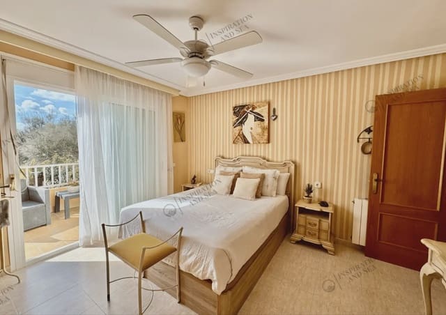 Adosado de 3 habitaciones en Ibiza / Eivissa ciudad en venta con piscina garaje - 1.200.000 € (Ref: 10065239)