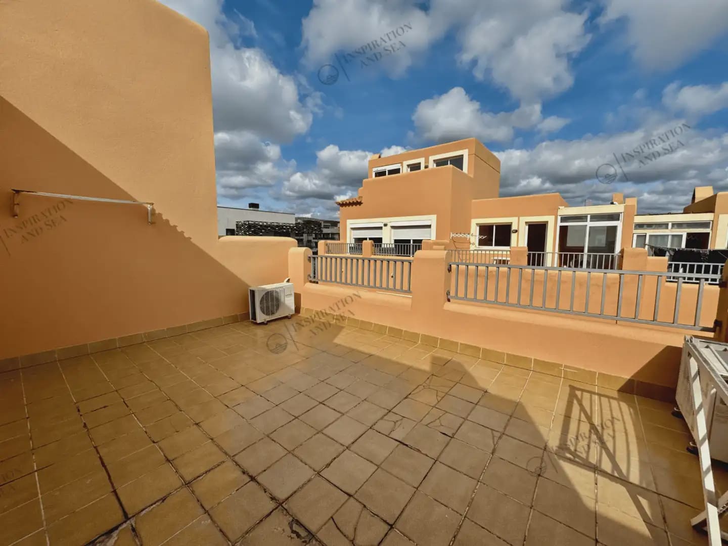 3 soverom Rekkehus til leie i Ibiza by med svømmebasseng garasje - € 5 000 (Ref: 10065250)