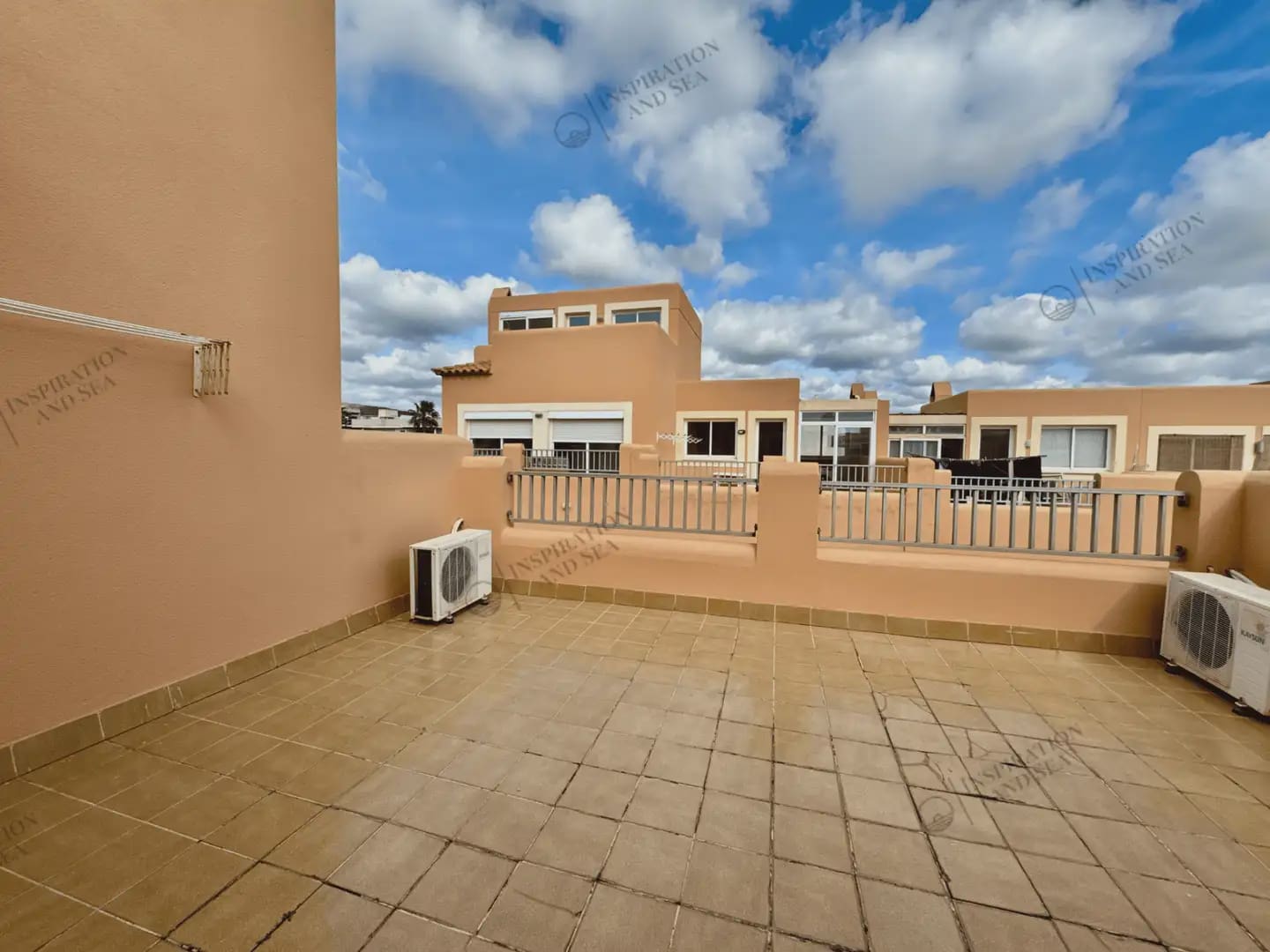 3 soverom Rekkehus til leie i Ibiza by med svømmebasseng garasje - € 5 000 (Ref: 10065250)