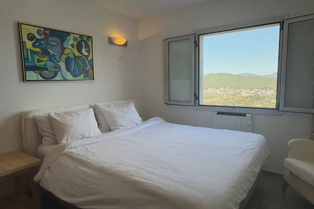 5 bedroom Villa for rent in Santa Eulalia / Santa Eularia with pool - € 6,500 (Ref: 10065254)