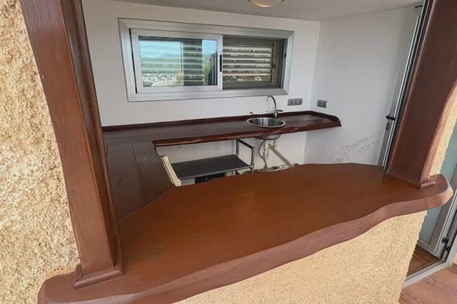 5 bedroom Villa for rent in Santa Eulalia / Santa Eularia with pool - € 6,500 (Ref: 10065254)