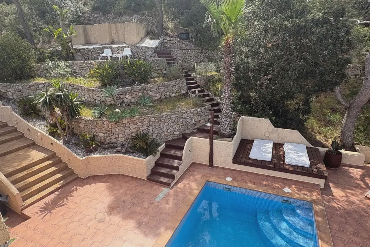 5 bedroom Villa for rent in Santa Eulalia / Santa Eularia with pool - € 6,500 (Ref: 10065254)