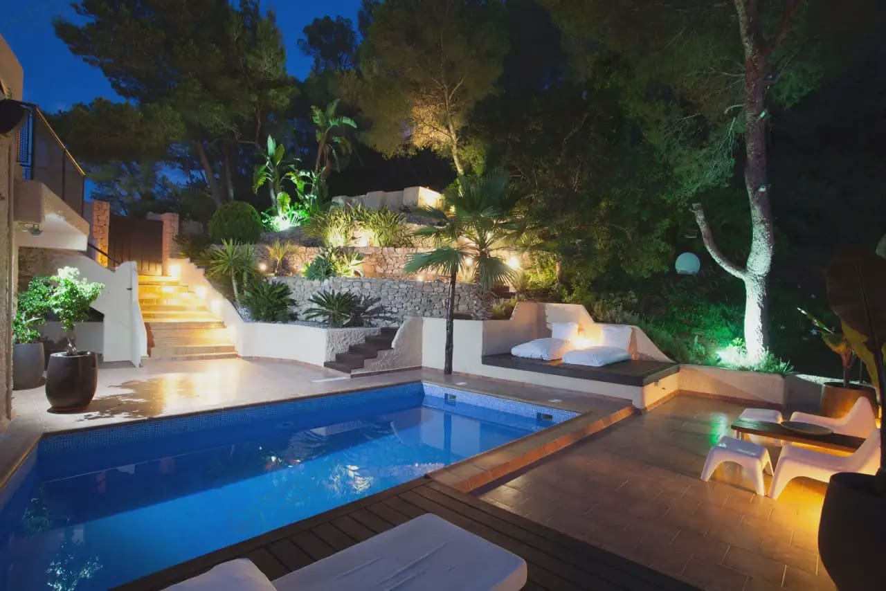 5 bedroom Villa for rent in Santa Eulalia / Santa Eularia with pool - € 6,500 (Ref: 10065254)