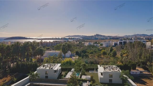 Chalet de 4 habitaciones en Santa Eulalia / Santa Eularia en venta con piscina - 4.950.000 € (Ref: 10074719)