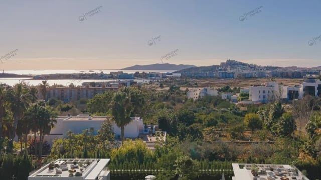 Chalet de 4 habitaciones en Santa Eulalia / Santa Eularia en venta con piscina - 4.950.000 € (Ref: 10074719)