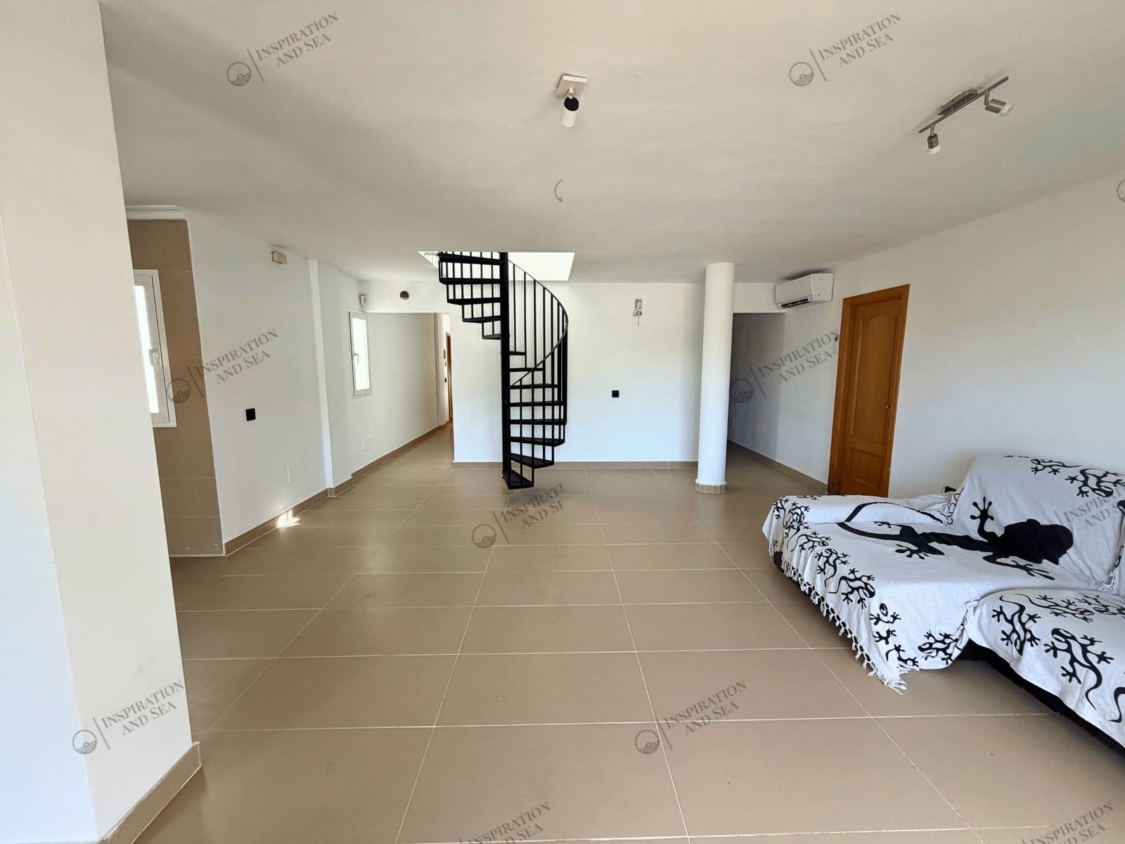 3 quarto Penthouse para venda em Santa Eulalia / Santa Eularia com garagem - 1 150 000 € (Ref: 10086924)