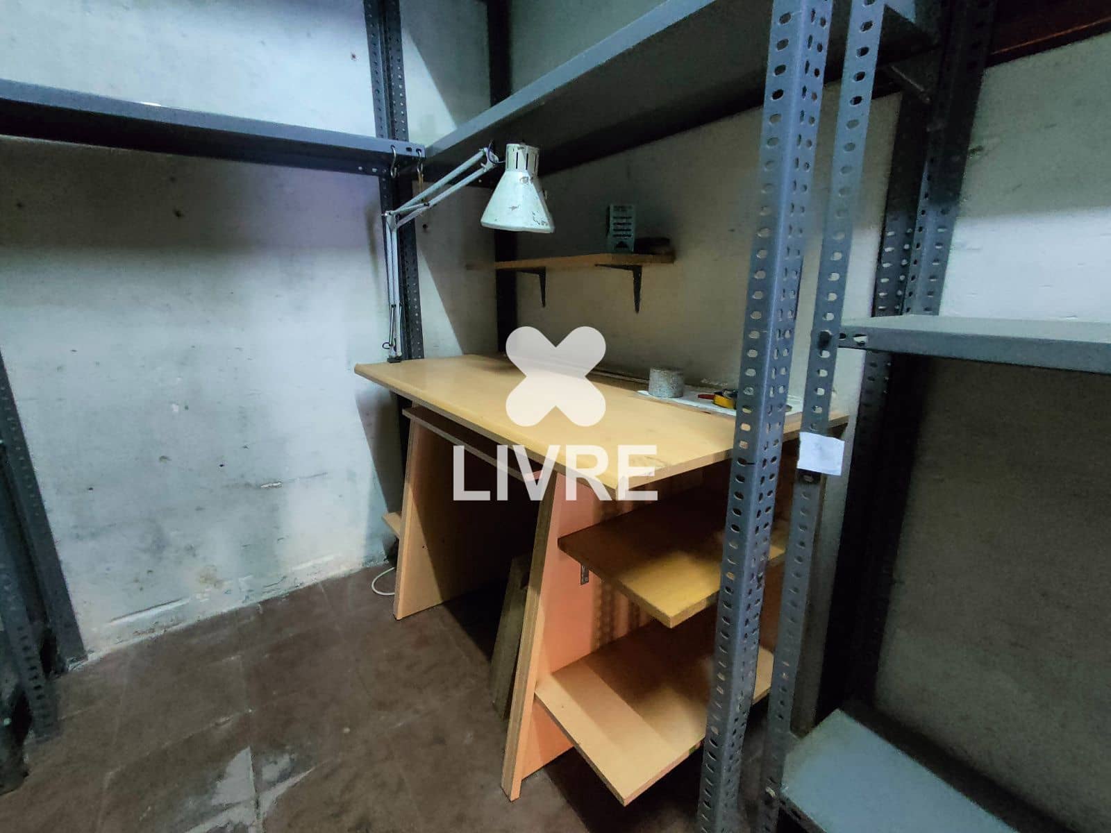 Commercial for sale in Esplugues de Llobregat - € 75,000 (Ref: 10042188)