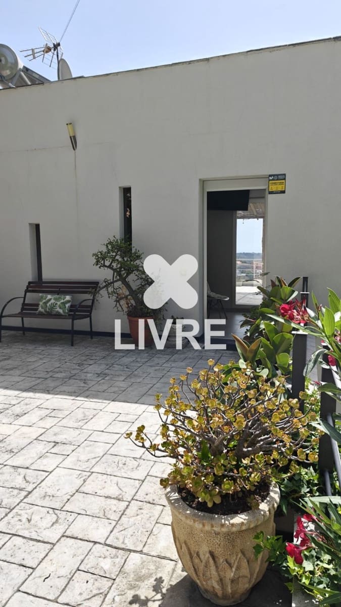 7 bedroom Villa for sale in Cunit with pool - € 795,000 (Ref: 10042192)