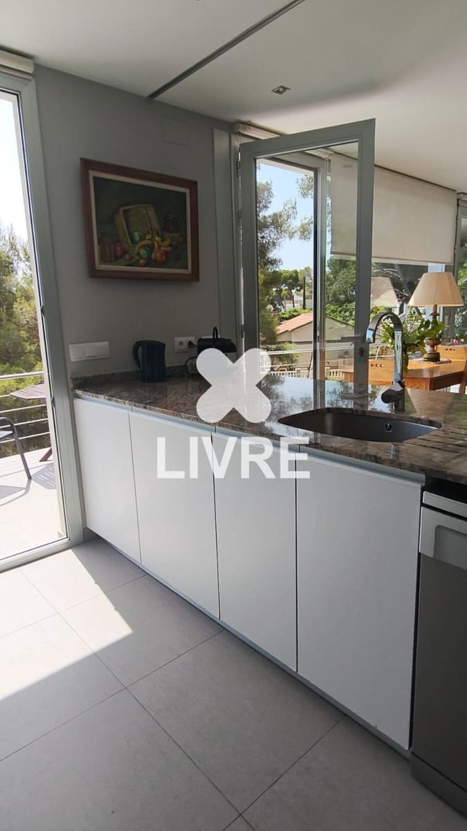 7 bedroom Villa for sale in Cunit with pool - € 795,000 (Ref: 10042192)