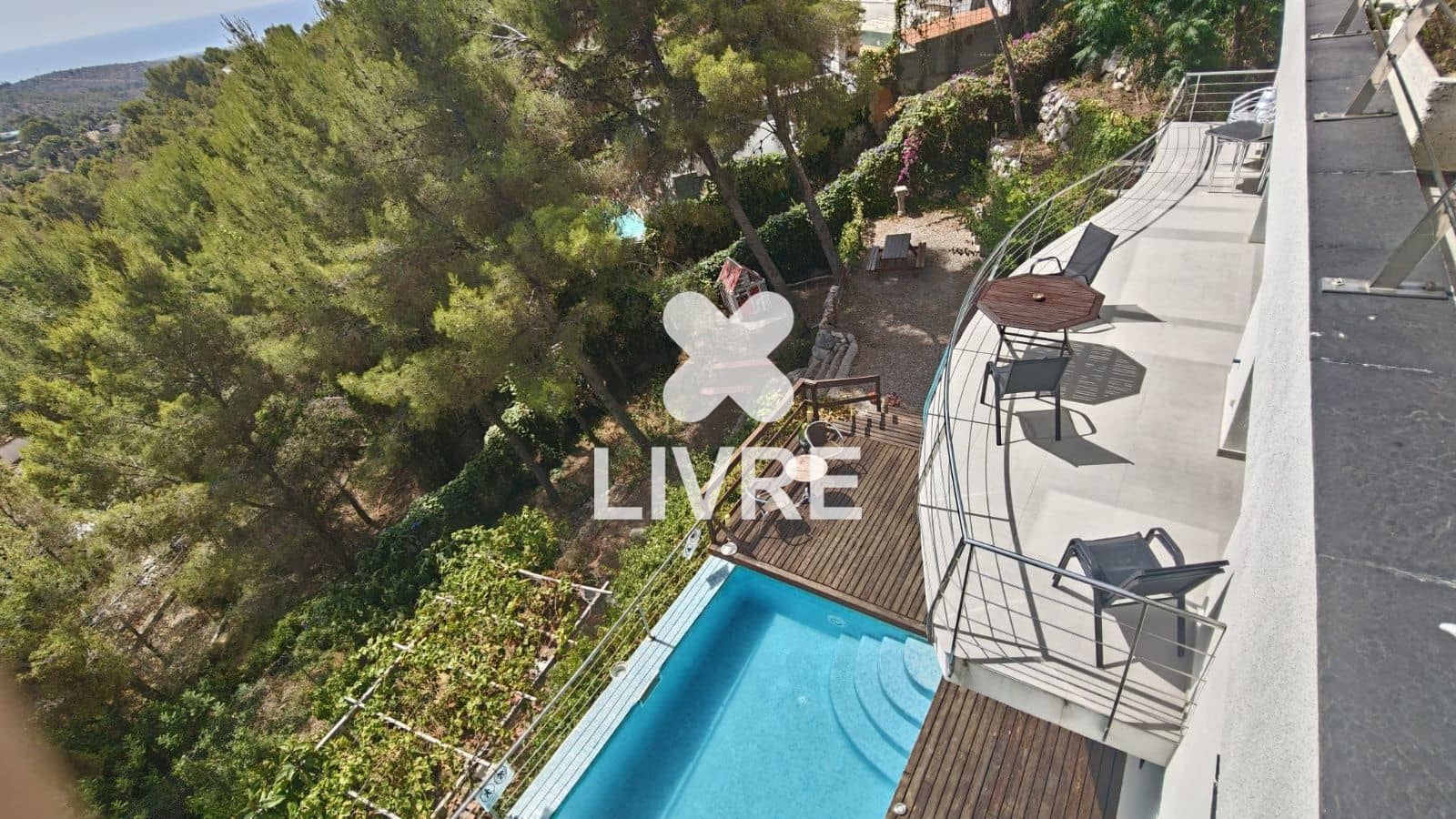 7 bedroom Villa for sale in Cunit with pool - € 795,000 (Ref: 10042192)