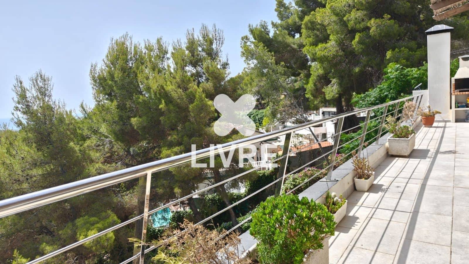 7 bedroom Villa for sale in Cunit with pool - € 795,000 (Ref: 10042192)