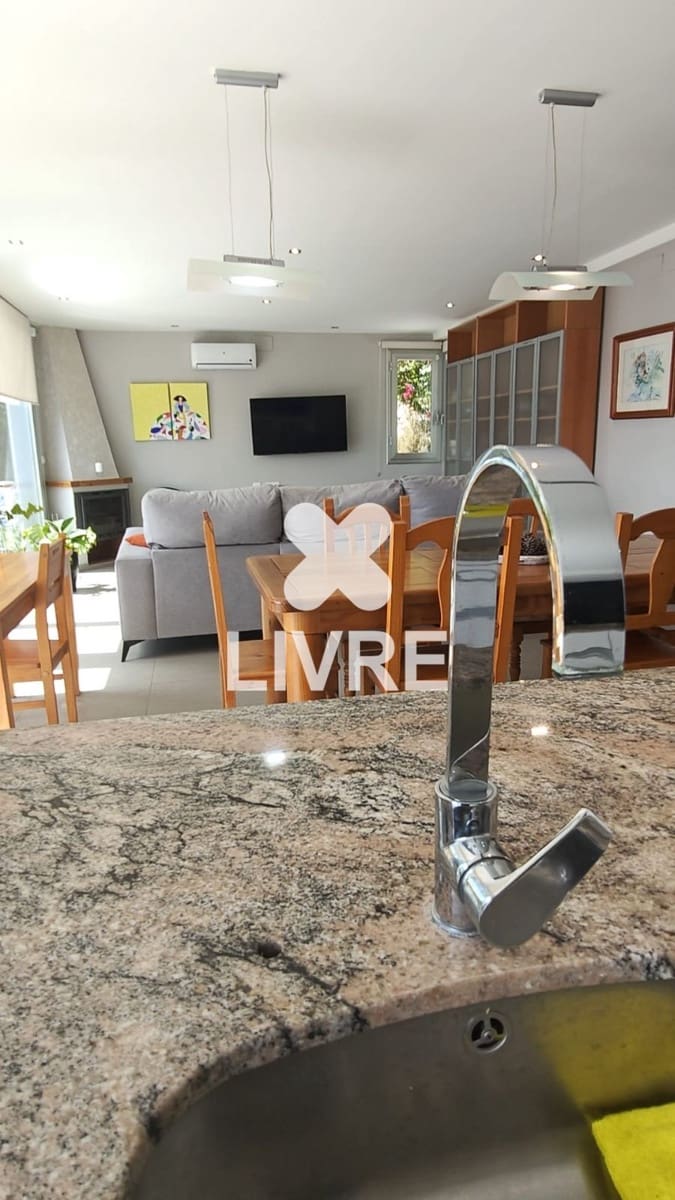 7 bedroom Villa for sale in Cunit with pool - € 795,000 (Ref: 10042192)