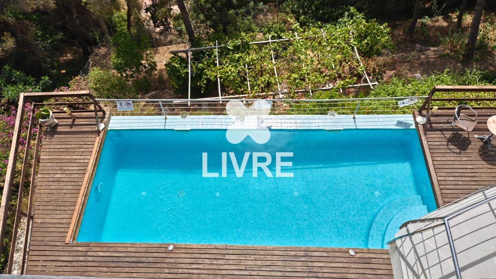 7 bedroom Villa for sale in Cunit with pool - € 795,000 (Ref: 10042192)