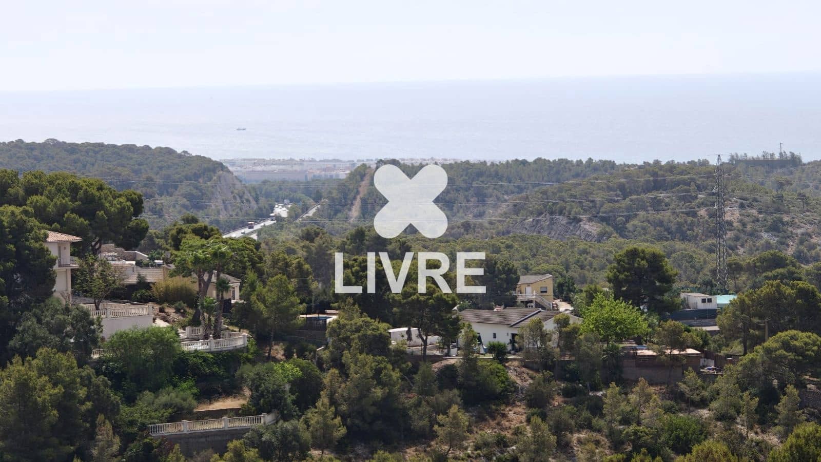 7 bedroom Villa for sale in Cunit with pool - € 795,000 (Ref: 10042192)
