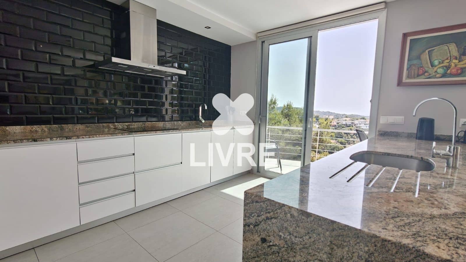 7 bedroom Villa for sale in Cunit with pool - € 795,000 (Ref: 10042192)
