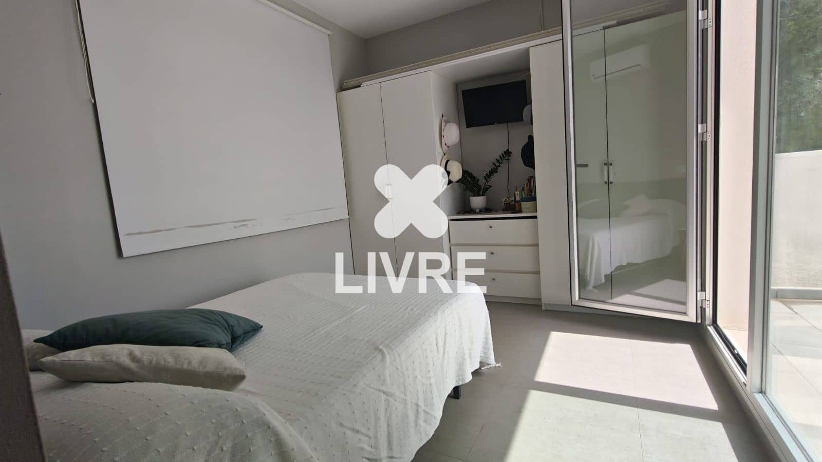 7 bedroom Villa for sale in Cunit with pool - € 795,000 (Ref: 10042192)